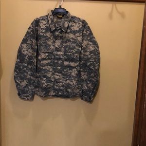 Women’s Propper digital camo size SL